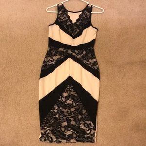 Form fitting women’s dress like new